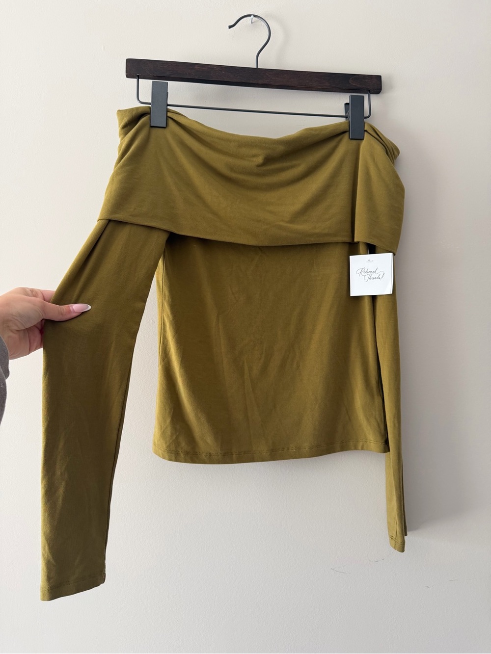 aritzia off the shoulder long sleeve